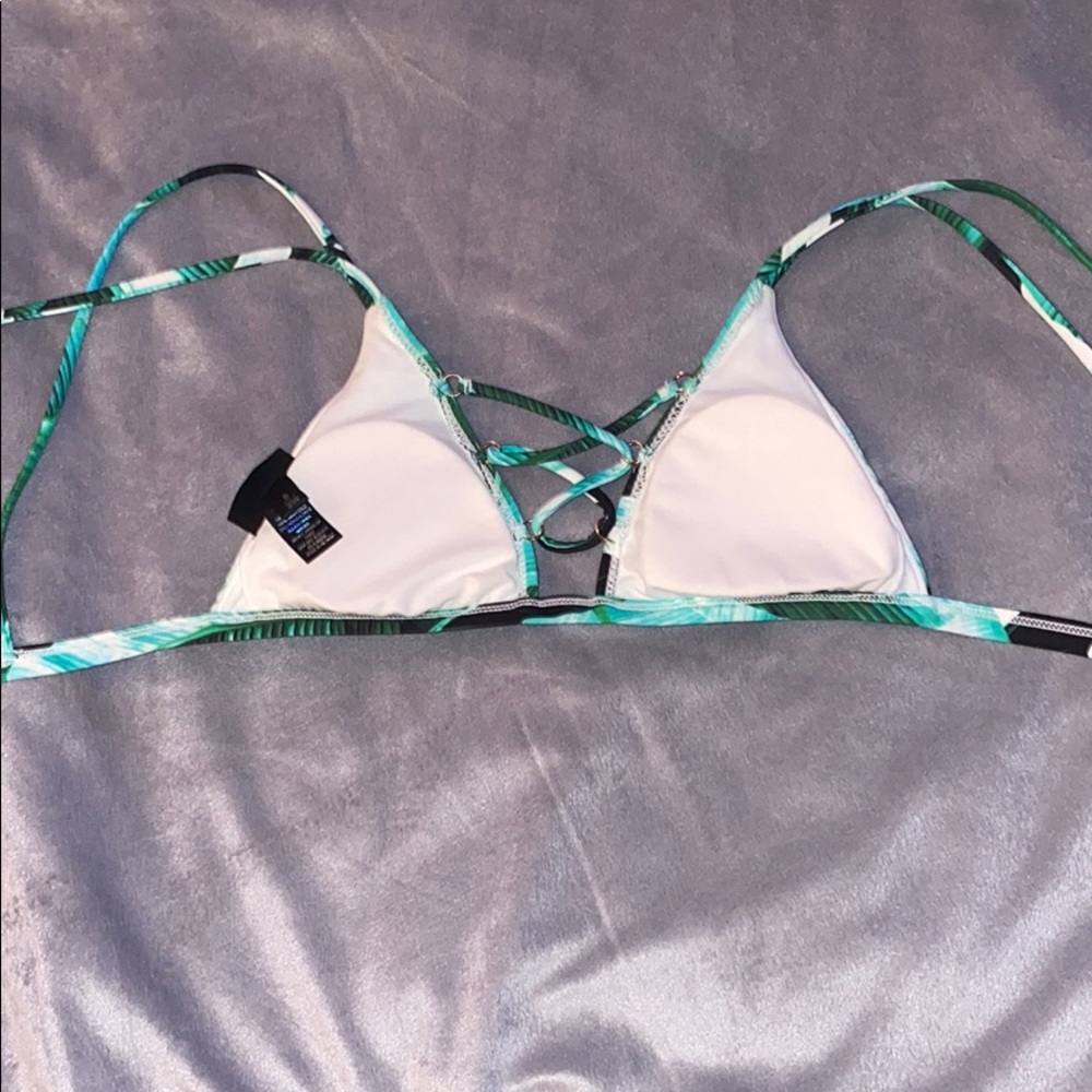 Pacsun swimsuit top - Picture 2 of 3